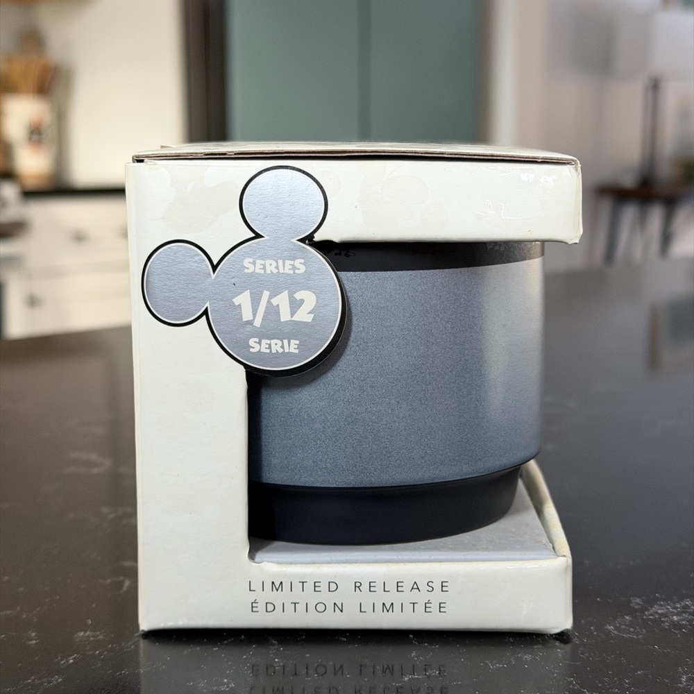 Disney Mickey Mouse Memories Mug 1/12